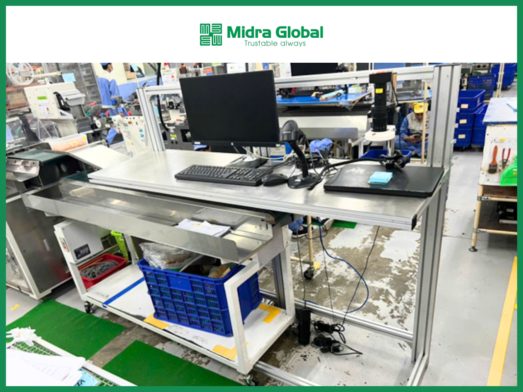 Bàn thao tác chất lượng cao là sản phẩm do Midra Global cung cấp, thuộc nhóm giải pháp nhà xưởng công nghiệp.