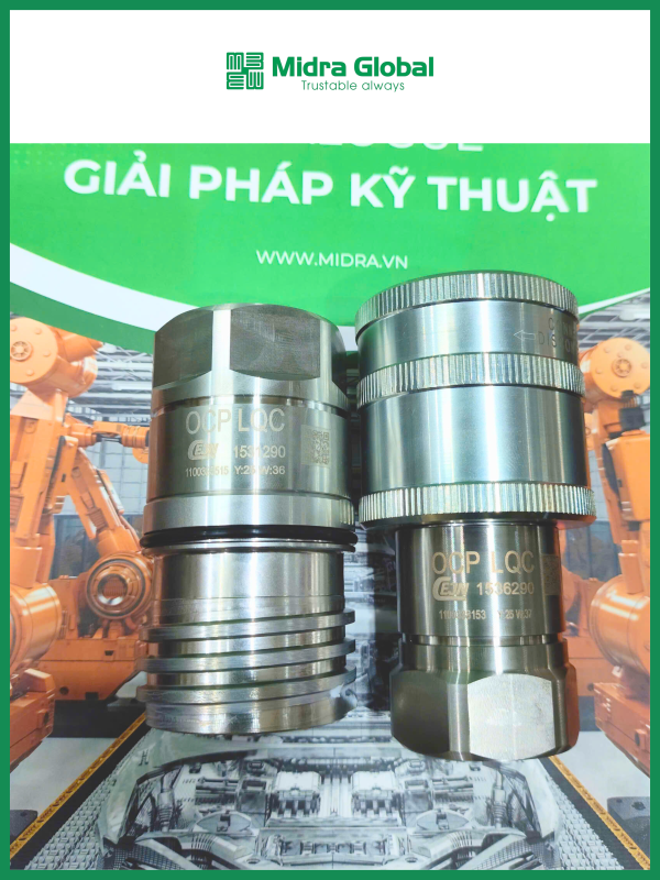 Lắp đặt khớp nối nhanh hệ làm mát nước trong data center, kiểm thử áp suất và độ kín ISO/EN.